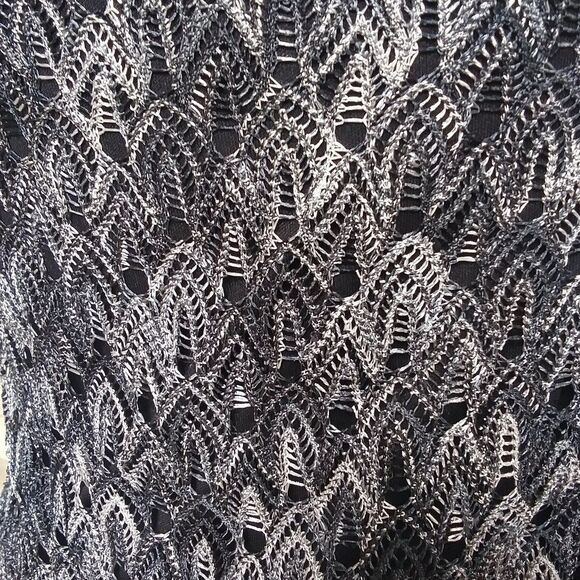 Vintage Top Women's IZ Byer Sleeveless Metallic Scale Print Gray Silver Black M - Picture 8 of 11